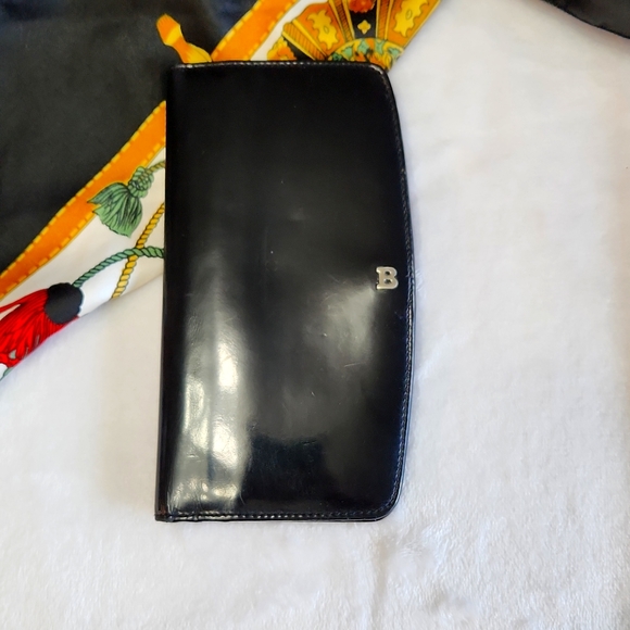 Bally Patent Leather Long Wallet with kiss lock pocket - Picture 1 of 9